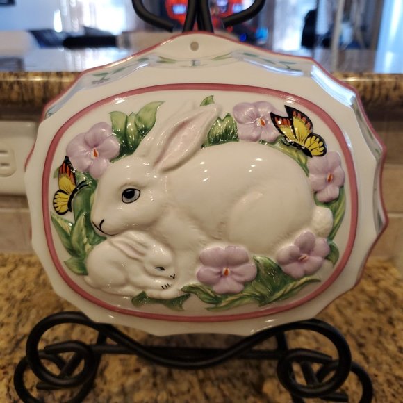 Franklin Mint Le Cordon Bleu Bunnies Butterflies Jello Mold Wall Hanging 1986 - Picture 1 of 6